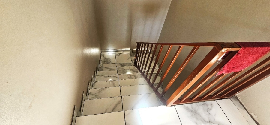 To Let 3 Bedroom Property for Rent in Waterval East North West